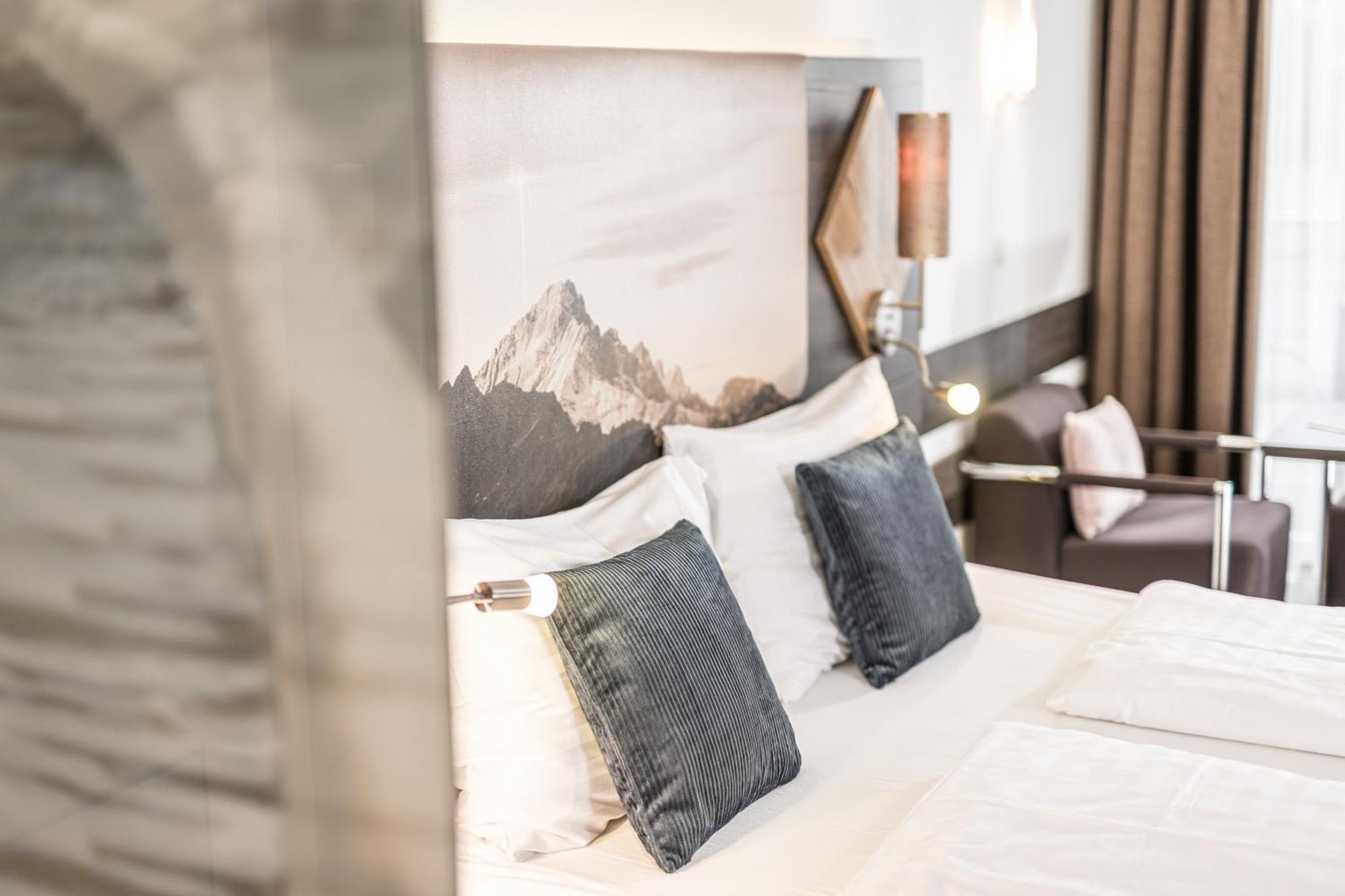 Zum Senner Suites Zillertal (Adults Only) Schlitters Eksteriør billede