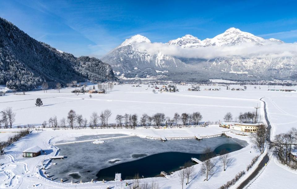 Zum Senner Suites Zillertal (Adults Only) Schlitters Eksteriør billede