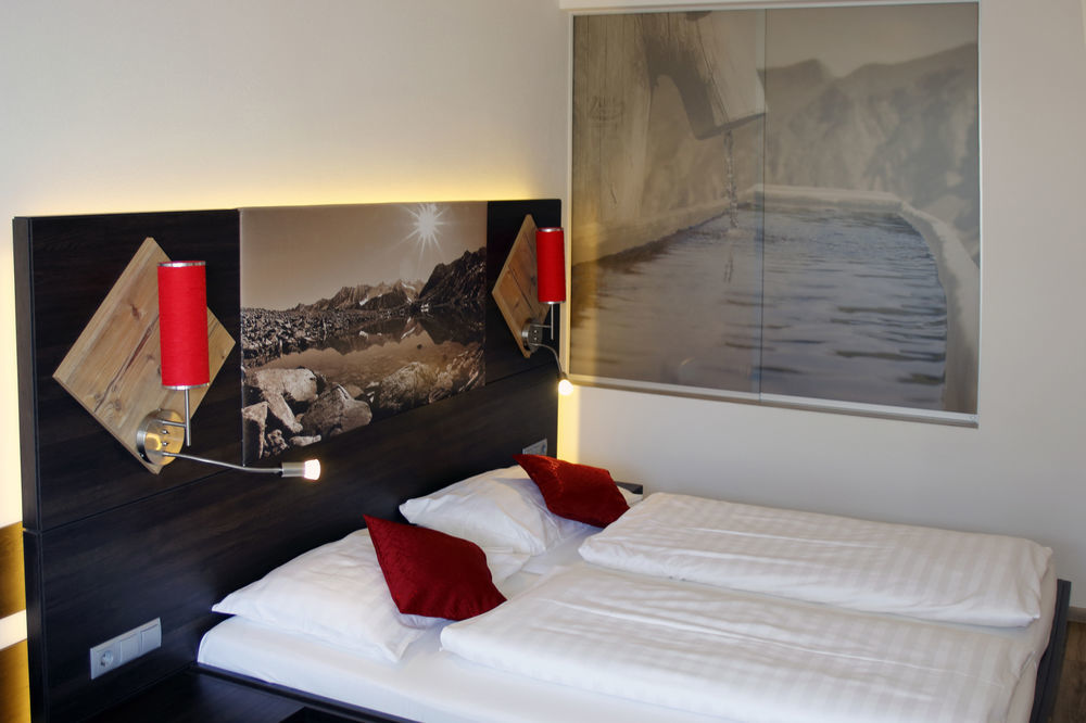 Zum Senner Suites Zillertal (Adults Only) Schlitters Eksteriør billede