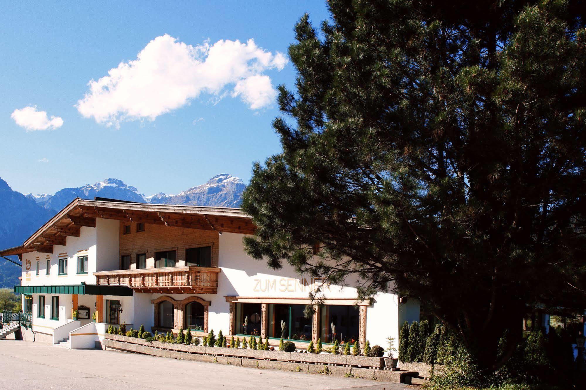 Zum Senner Suites Zillertal (Adults Only) Schlitters Eksteriør billede