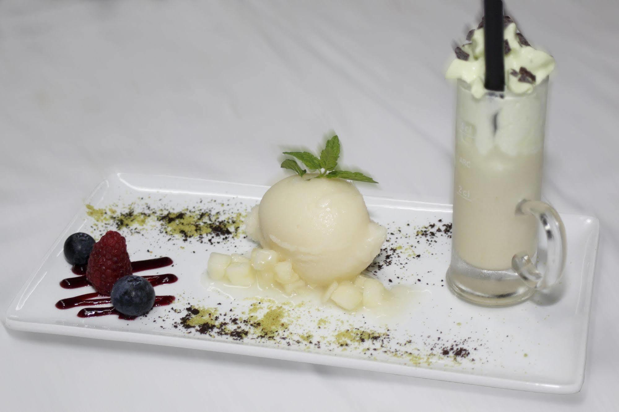 Zum Senner Suites Zillertal (Adults Only) Schlitters Eksteriør billede